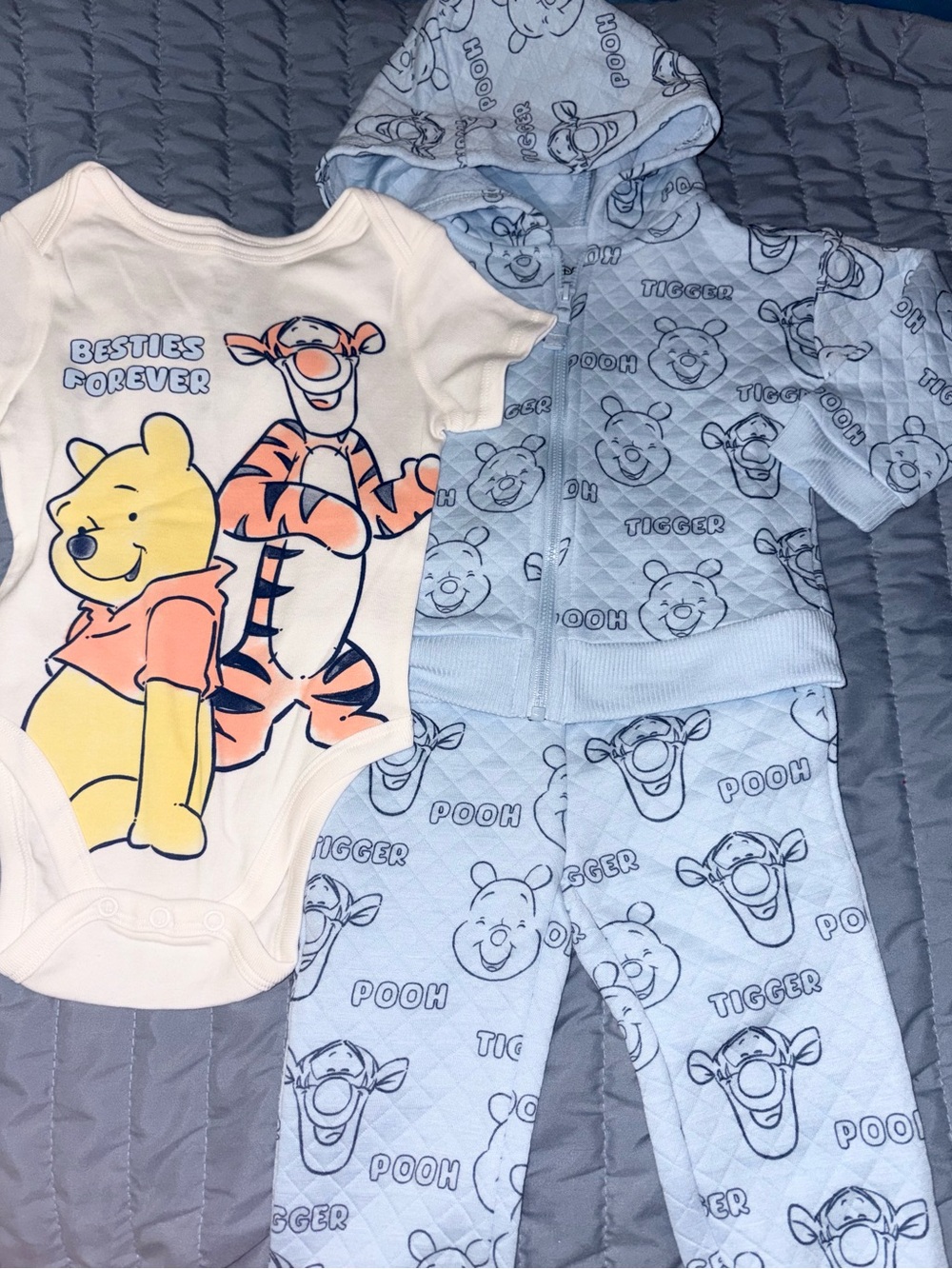 Disney Light Blue Pooh & Tigger 3 pc. Set with White Bodysuit⭐️NWT⭐️